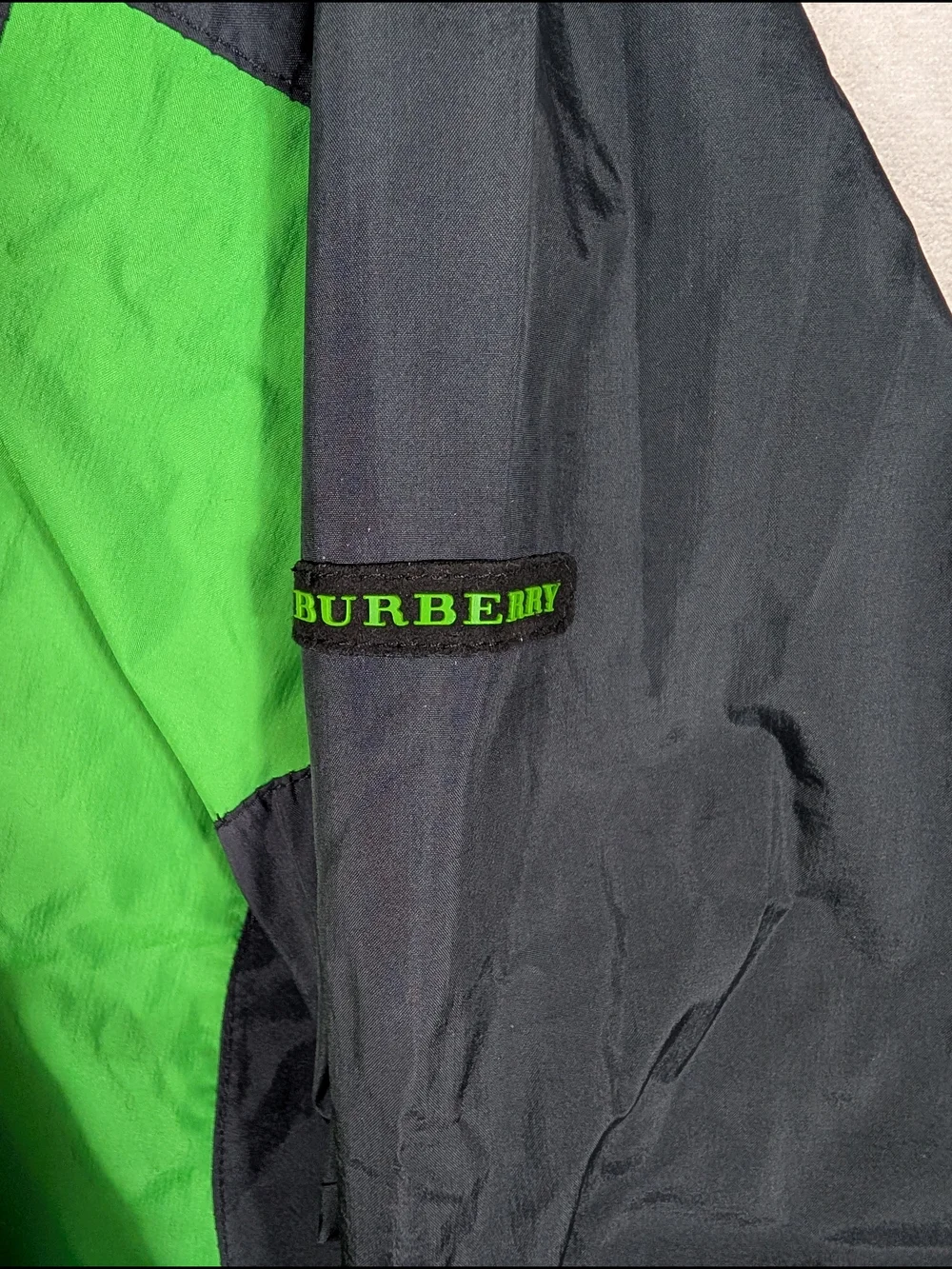 Burberry Golf Pullover Windbreaker Jacket Mens Size S Black Green Quarter Zip